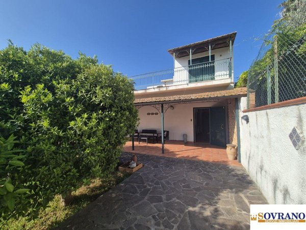casa indipendente in vendita a Palermo in zona Mondello