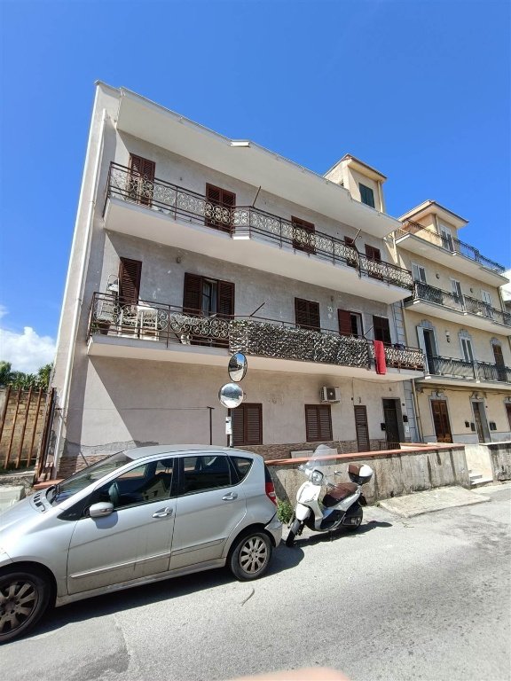 appartamento in vendita a Palermo in zona Villagrazia/Falsomiele