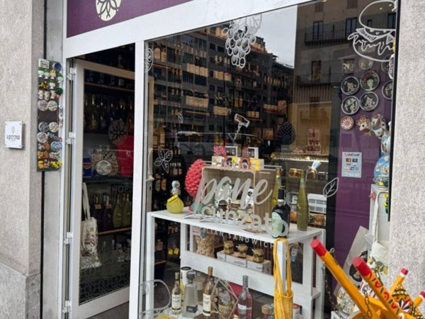 negozio in vendita a Palermo