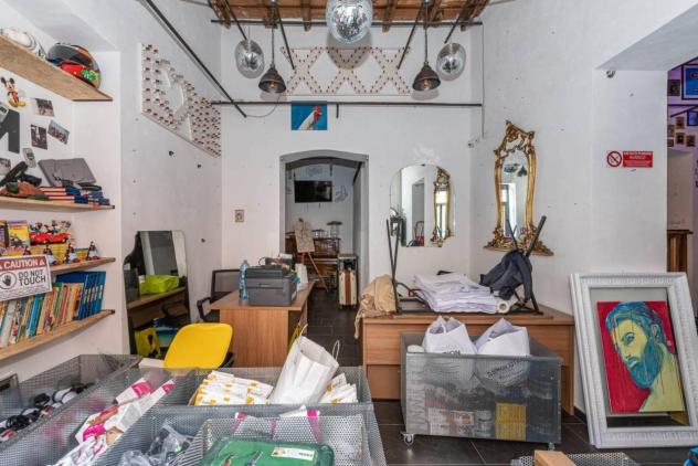 quadrivano in vendita a Palermo in zona Politeama