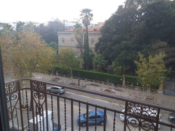 appartamento in vendita a Palermo in zona Politeama