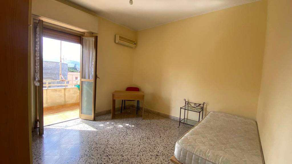appartamento in vendita a Palermo in zona Montegrappa / Santa Rosalia