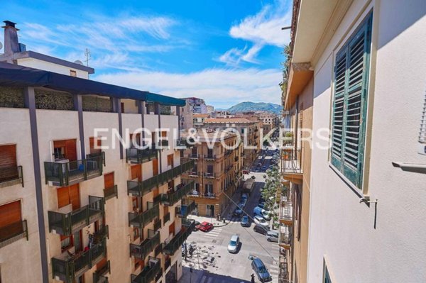 appartamento in vendita a Palermo in zona Libertà