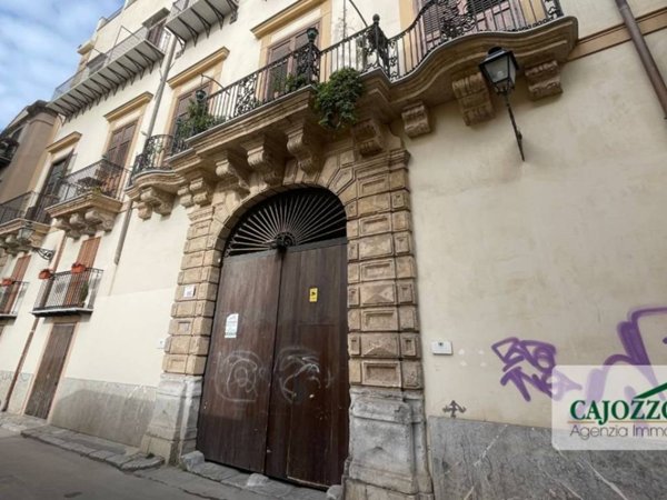 locale di sgombero in vendita a Palermo in zona Centro storico