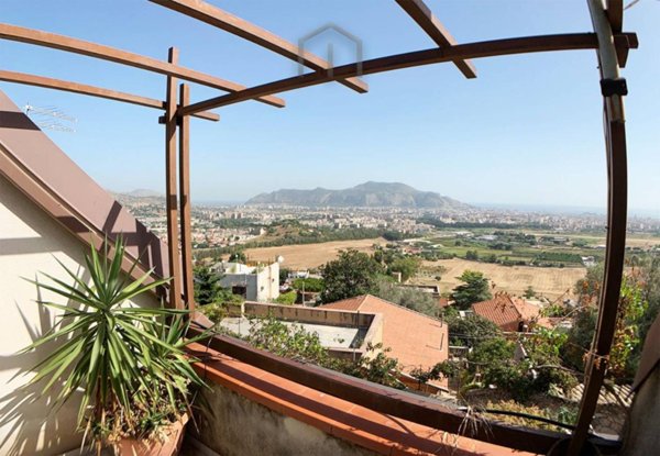 casa indipendente in vendita a Palermo in zona Baida