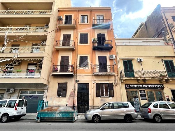 appartamento in vendita a Palermo in zona Calatafimi / Cuba