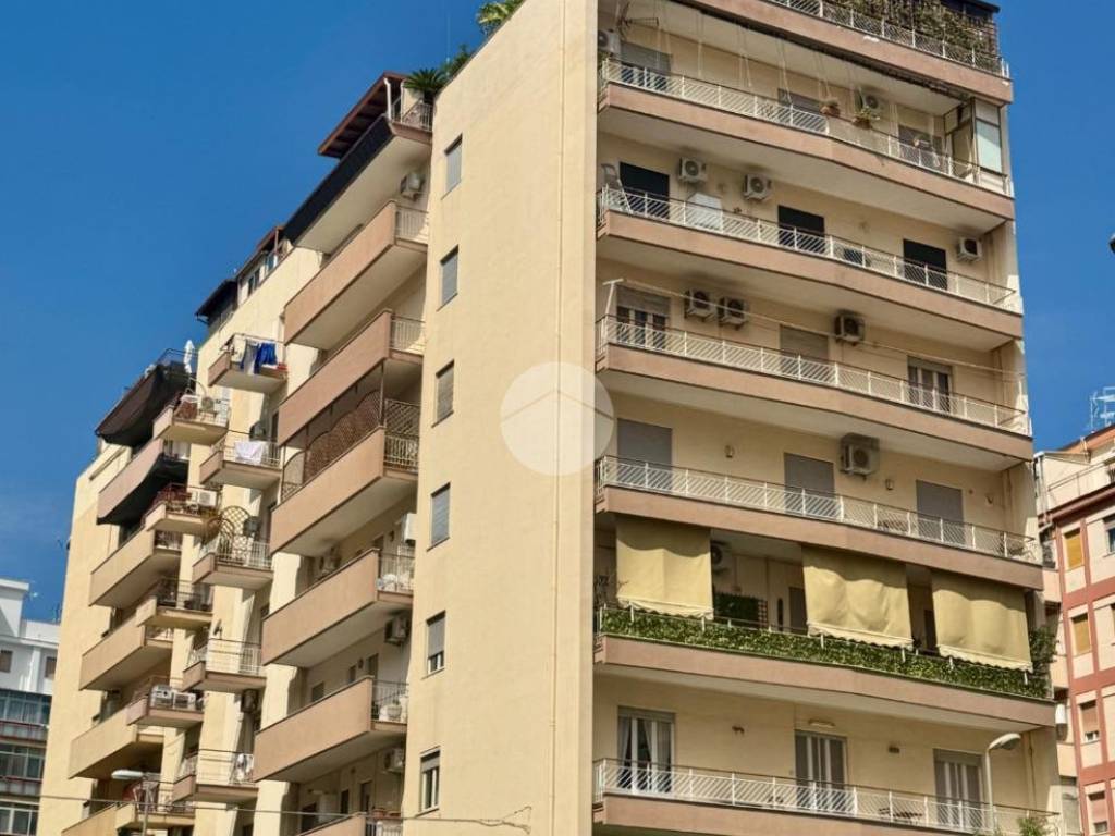 appartamento in vendita a Palermo in zona Malaspina/Palagonia