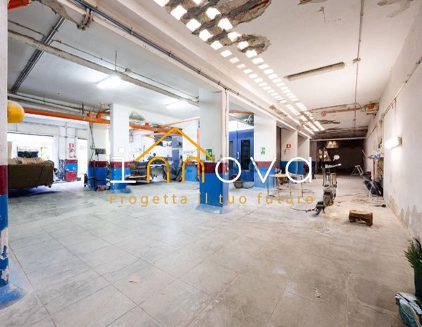 ufficio in vendita a Palermo in zona Malaspina/Palagonia