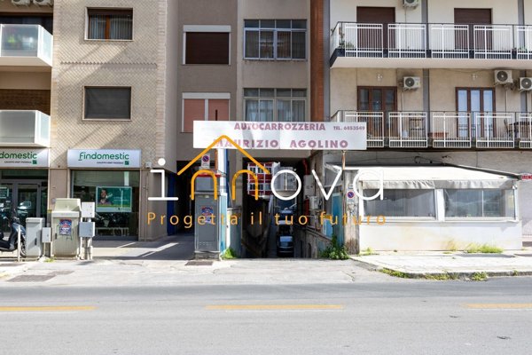 ufficio in vendita a Palermo in zona Malaspina/Palagonia