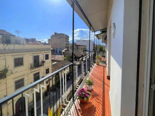 appartamento in vendita a Palermo in zona Zisa