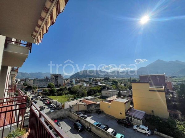 appartamento in vendita a Palermo in zona Altarello