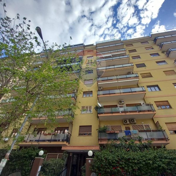 appartamento in vendita a Palermo in zona Politeama