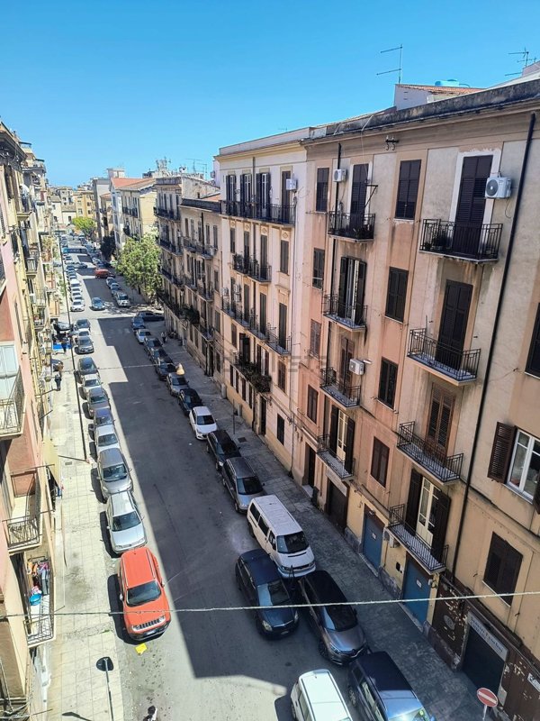 appartamento in vendita a Palermo in zona Oreto