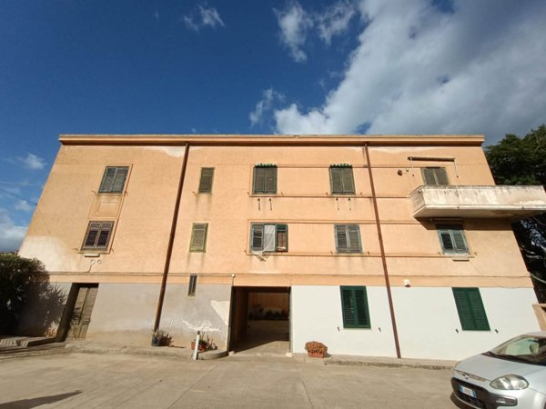 appartamento in vendita a Palermo in zona Acqua dei Corsari