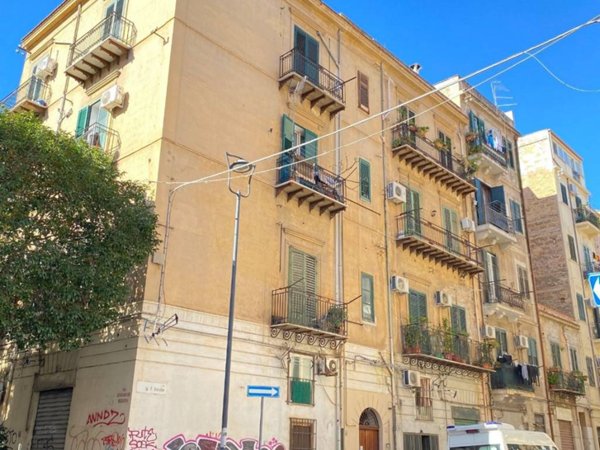 appartamento in vendita a Palermo in zona Politeama
