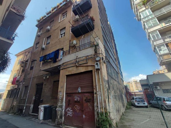 appartamento in vendita a Palermo in zona Politeama