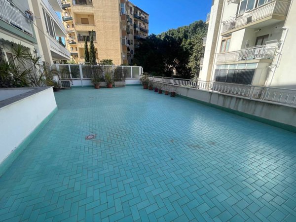 appartamento in vendita a Palermo in zona Politeama