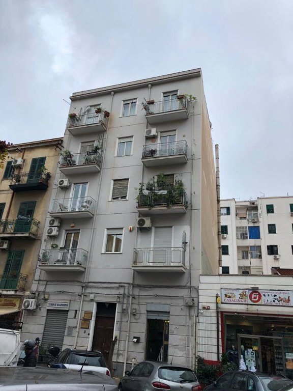 appartamento in vendita a Palermo in zona Libertà