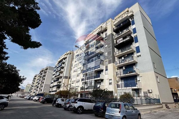 appartamento in vendita a Palermo in zona Chiavelli