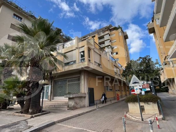 appartamento in vendita a Palermo in zona Libertà
