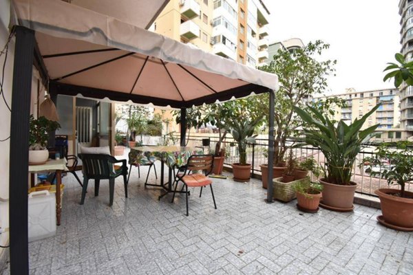 appartamento in vendita a Palermo in zona Malaspina/Palagonia