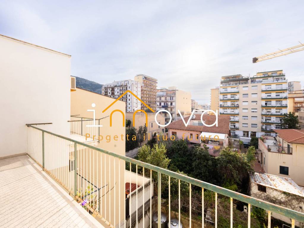 appartamento in vendita a Palermo in zona Centro storico