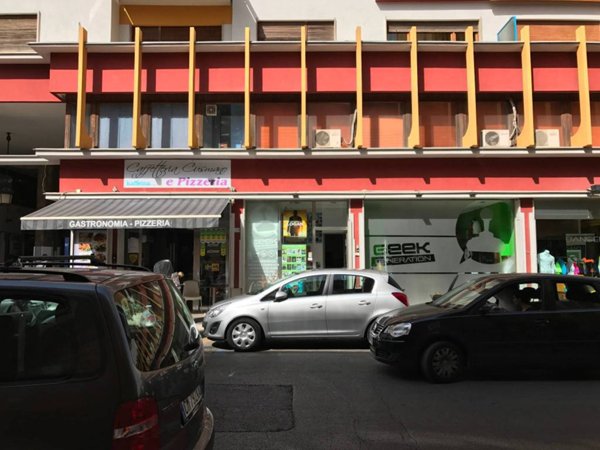 negozio in vendita a Palermo in zona Libertà