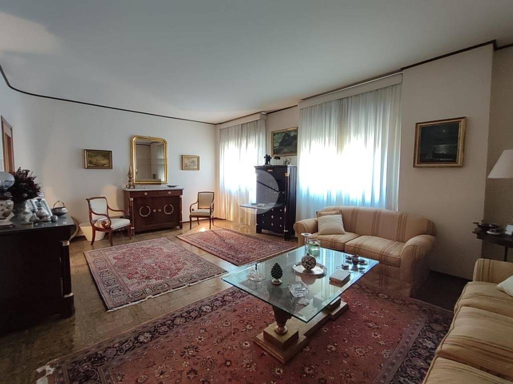 appartamento in vendita a Palermo in zona Montepellegrino