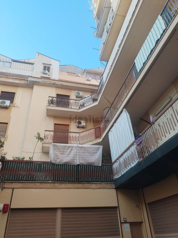 appartamento in vendita a Palermo in zona Zisa