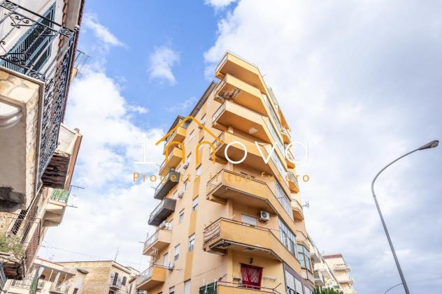 appartamento in vendita a Palermo in zona Zisa