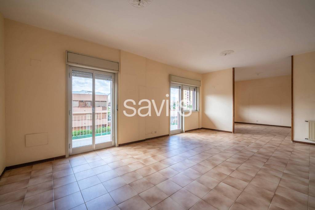 appartamento in vendita a Palermo in zona Zisa