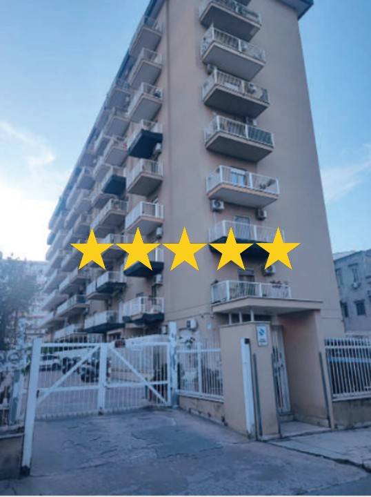 appartamento in vendita a Palermo in zona Zisa