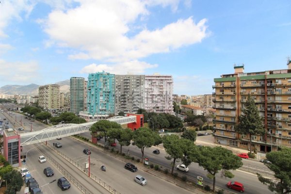 appartamento in vendita a Palermo in zona Uditore