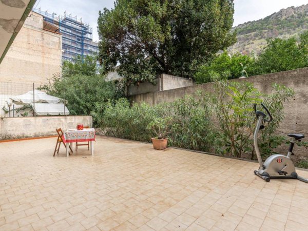 appartamento in vendita a Palermo in zona Pallavicino