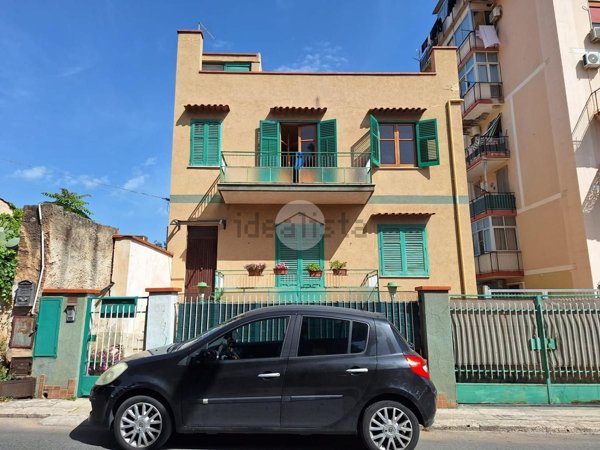 appartamento in vendita a Palermo in zona Oreto