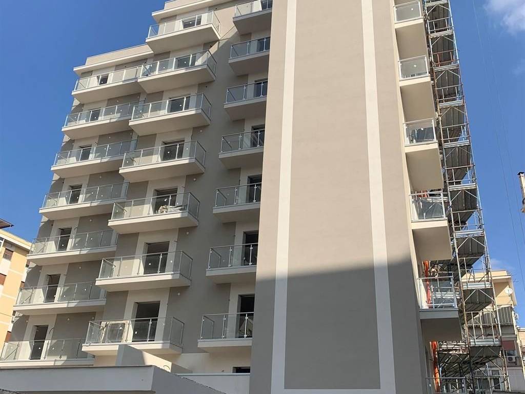 appartamento in vendita a Palermo in zona Malaspina/Palagonia