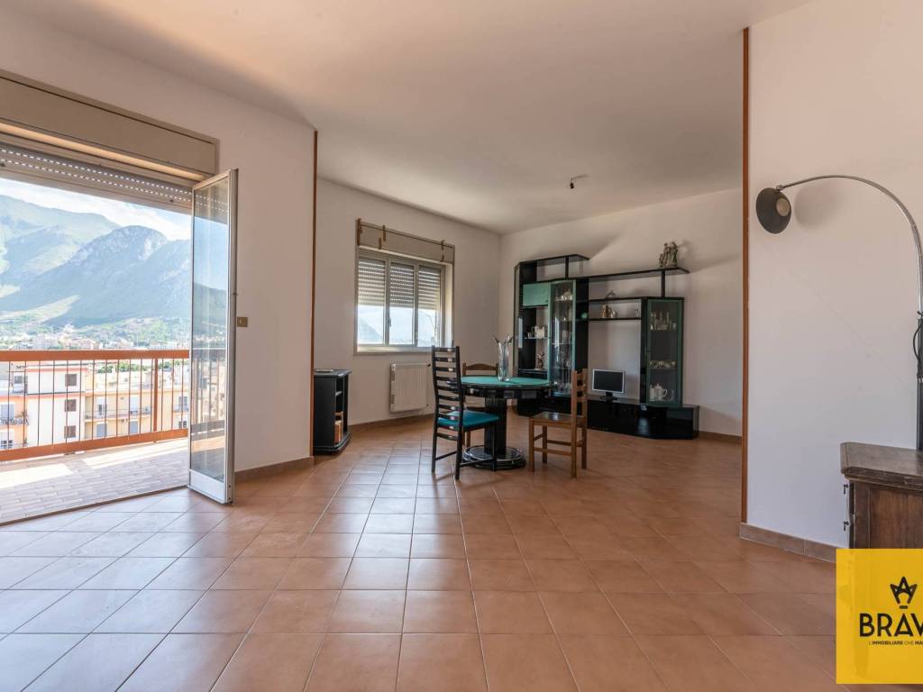 appartamento in vendita a Palermo in zona Libertà