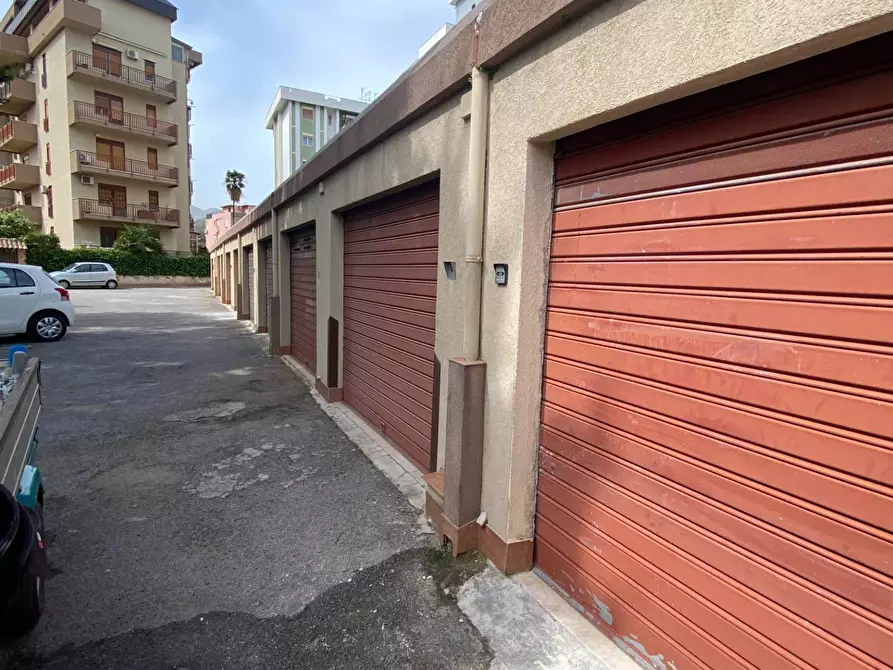 locale di sgombero in vendita a Palermo in zona Uditore