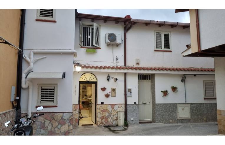 casa indipendente in vendita a Palermo in zona Pallavicino