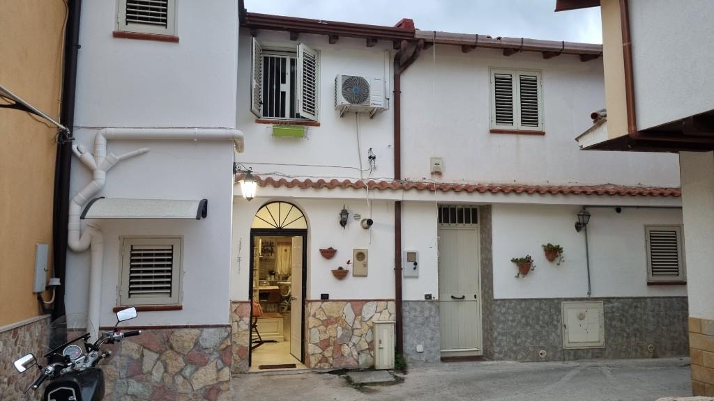 casa indipendente in vendita a Palermo in zona Pallavicino
