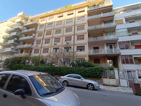 appartamento in vendita a Palermo in zona Libertà
