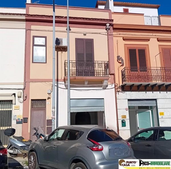 negozio in vendita a Palermo in zona San Lorenzo