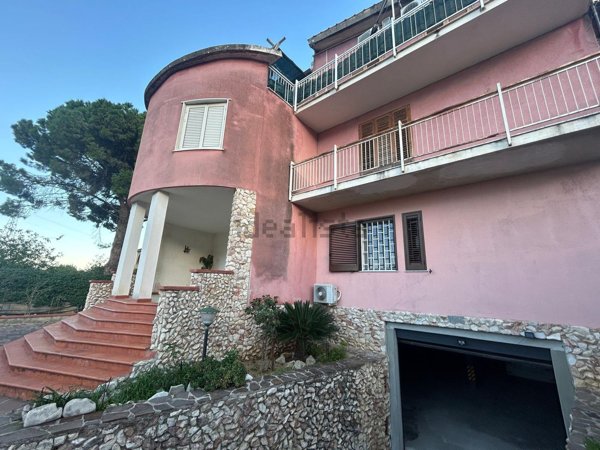 casa indipendente in vendita a Palermo in zona Calatafimi / Cuba