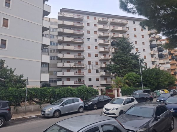 appartamento in vendita a Palermo in zona Uditore