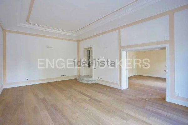 appartamento in vendita a Palermo in zona Zisa