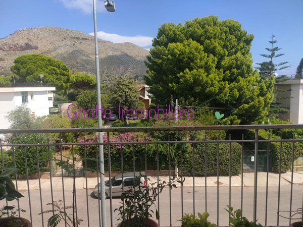 appartamento in vendita a Palermo in zona Partanna