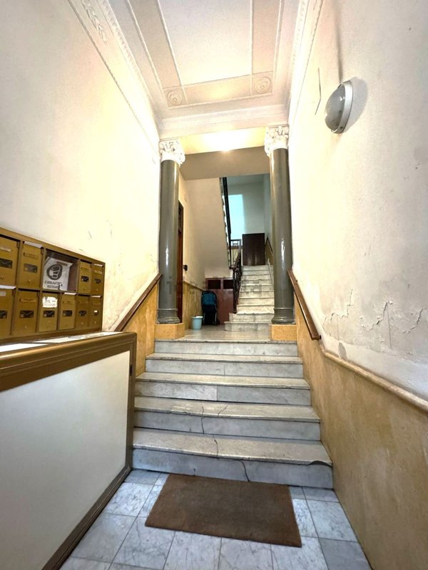 appartamento in vendita a Palermo in zona Zisa