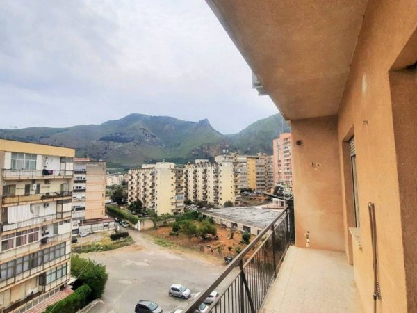 appartamento in vendita a Palermo in zona Chiavelli