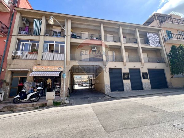 appartamento in vendita a Palermo in zona Villagrazia/Falsomiele