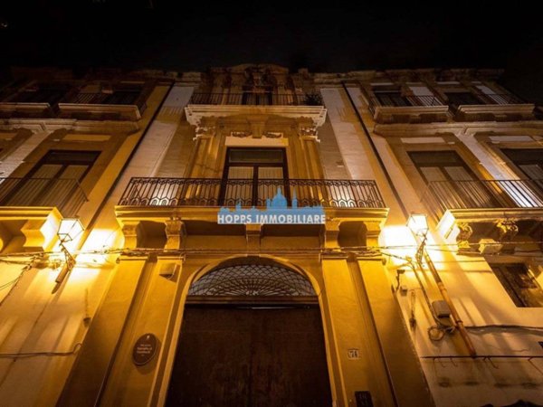 appartamento in vendita a Palermo in zona Centro storico